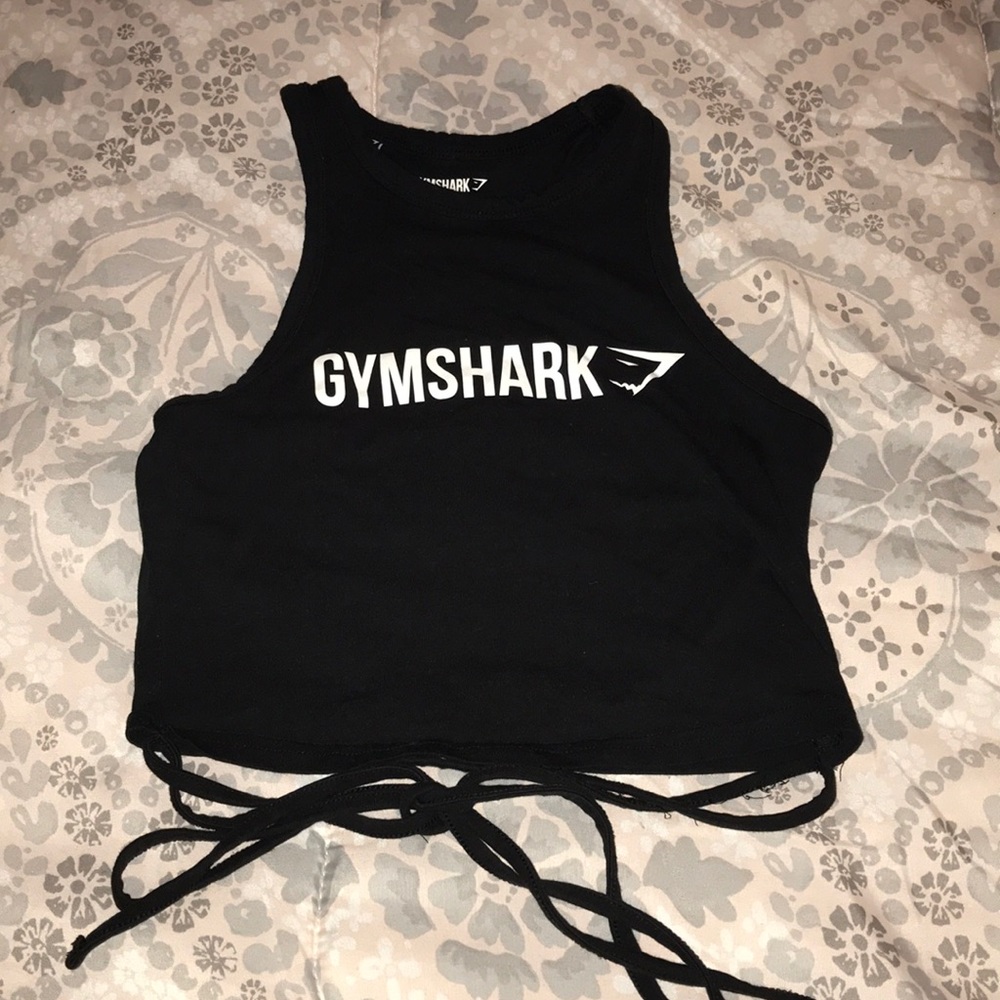 Black Gymshark crop top!
